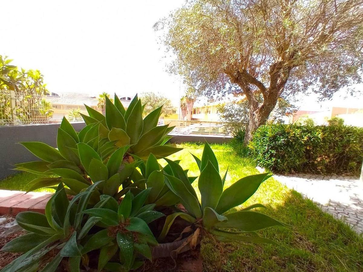 Вилла Sesimbra Charming Pool Duplex Bbk & Garden Экстерьер фото
